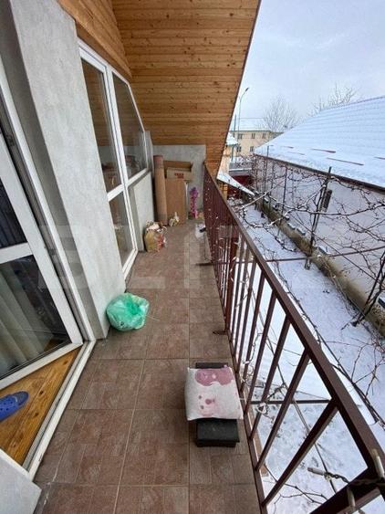 Casă individuală cu 10 camere cu Garaj în Griviței