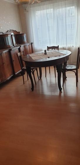 Apartament cu 4 camere decomandat în Pantelimon