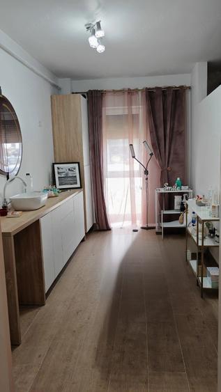 Spațiu comercial, de 48 mp, în Giroc