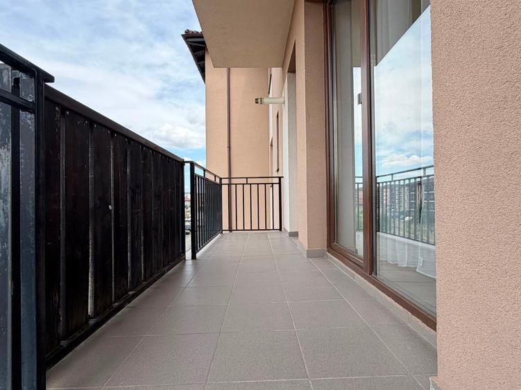 Apartament cu 2 camere decomandat în Girocului