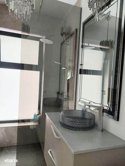 Casă cu 4 camere cu Teren 450 Mp în Central