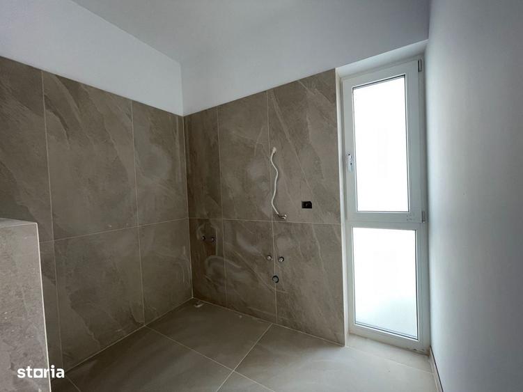 Casă cu 4 camere cu Teren 240 Mp în Ghiroda