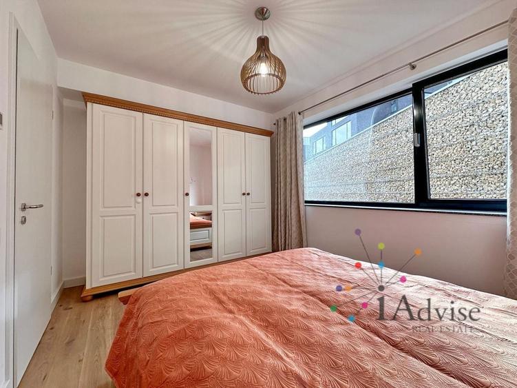 Apartament cu 3 camere decomandat, mobilat în Drumul Poienii