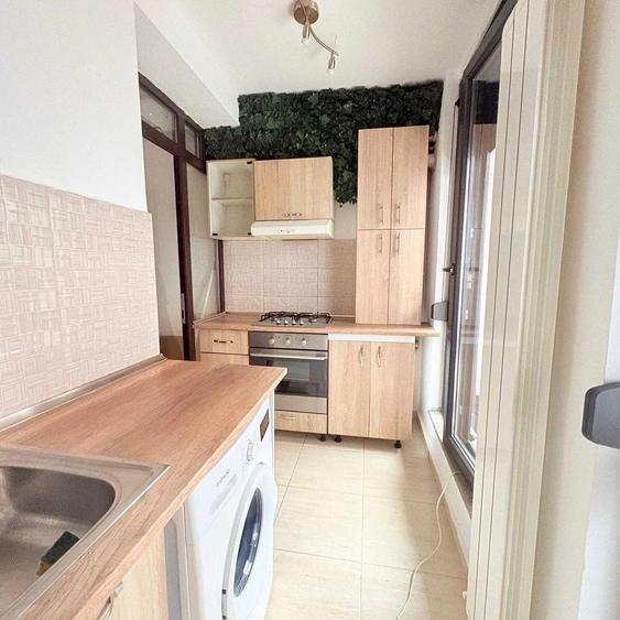 Apartament cu 2 camere în P-ța Alba Iulia