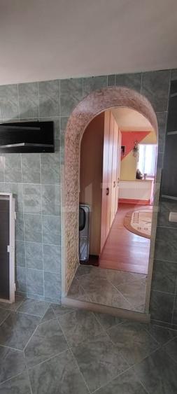 Casă individuală cu 4 camere cu Garaj în Exterior Vest