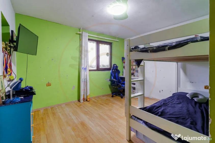 Casă cu 3 camere cu Teren 279 Mp în Dragomirești-Vale