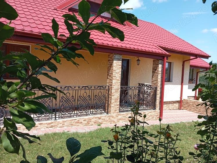 Casă cu 4 camere cu Teren 500 Mp în Breazu