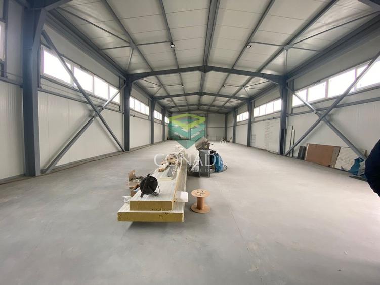 Spațiu industrial, de 3,241 mp, în Est