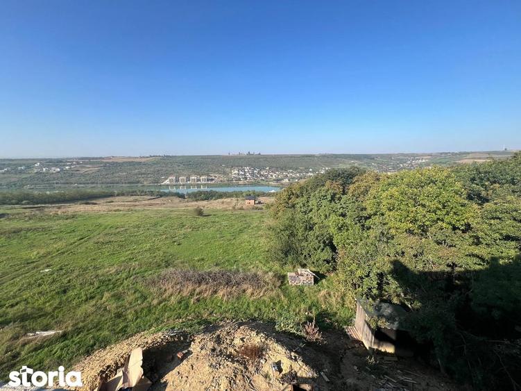 Teren de 1650 mp, în Central