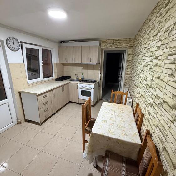 Casă cu 3 camere cu Teren 300 Mp în Central
