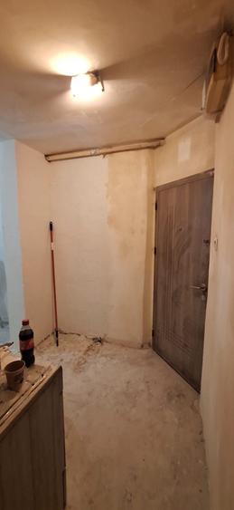 Apartament cu 2 camere semidecomandat în Basarabia