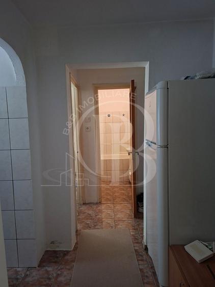Apartament cu 2 camere decomandat, mobilat în Titan