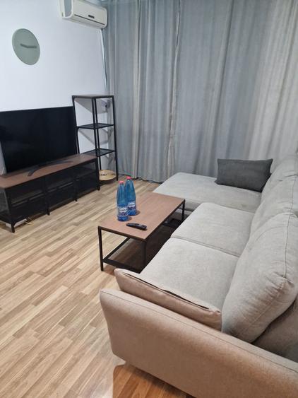 Apartament cu 2 camere decomandat în Exterior Vest