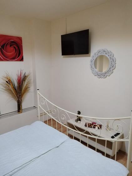 Apartament cu 2 camere decomandat în Lipovei