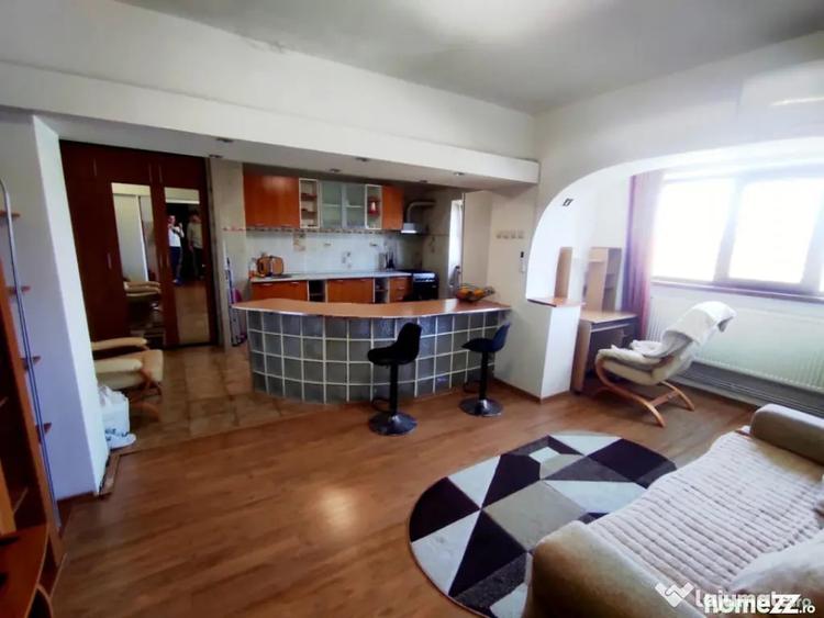 Apartament cu 2 camere semidecomandat în 1 Mai
