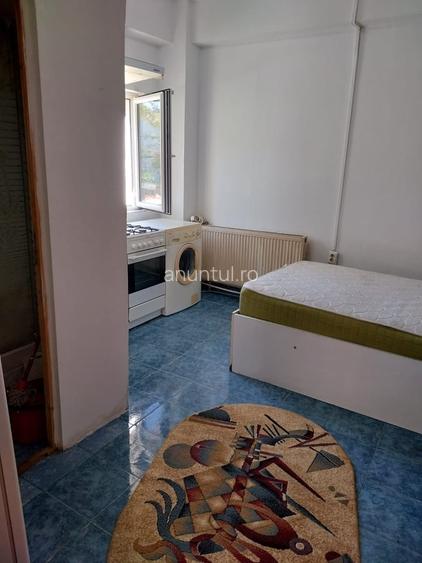 Giurgiului, Piata Progresul Berceni metrou Eroii Revolutiei, modest