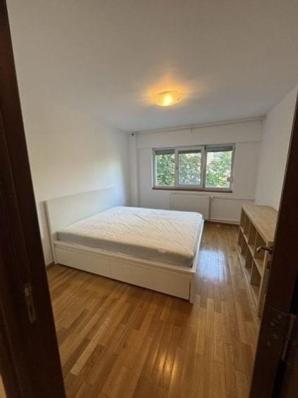 Închiriere Apartament 4 camere în Lujerului - 2