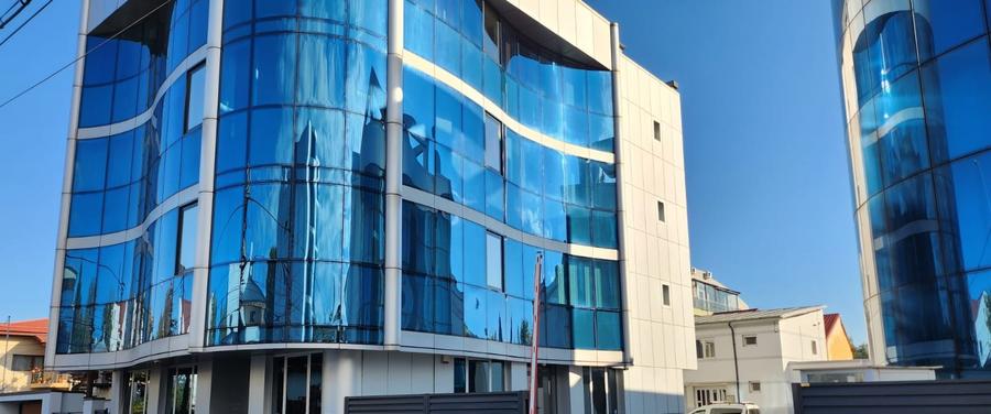 Spațiu comercial, de 1,000 mp, în Bucureștii Noi
