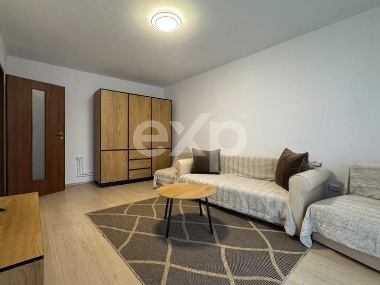 Apartament cu 3 camere decomandat în Mărăști
