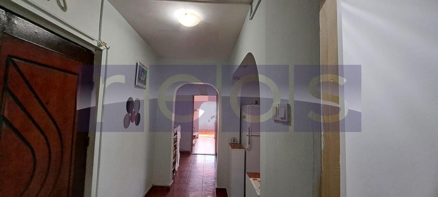 Apartament cu 4 camere decomandat, mobilat în Central