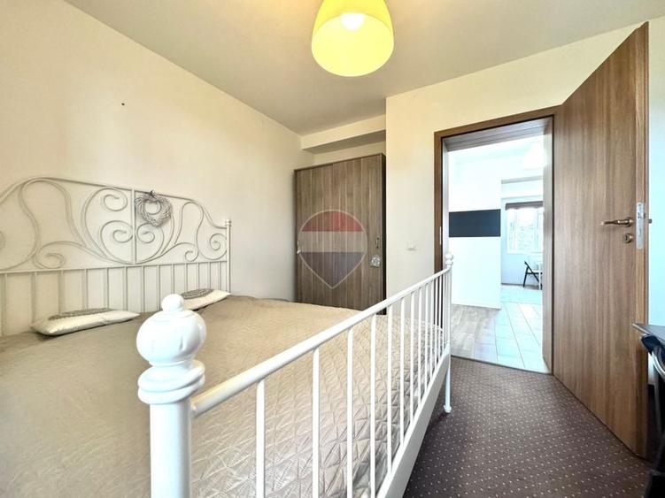 Apartament cu 2 camere decomandat, mobilat în Central
