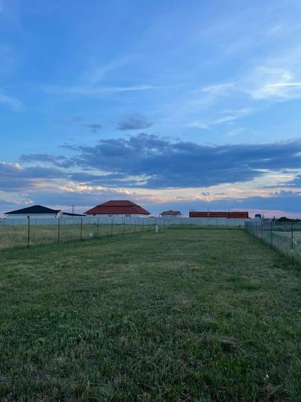 Teren de 620 mp, în Oșorhei