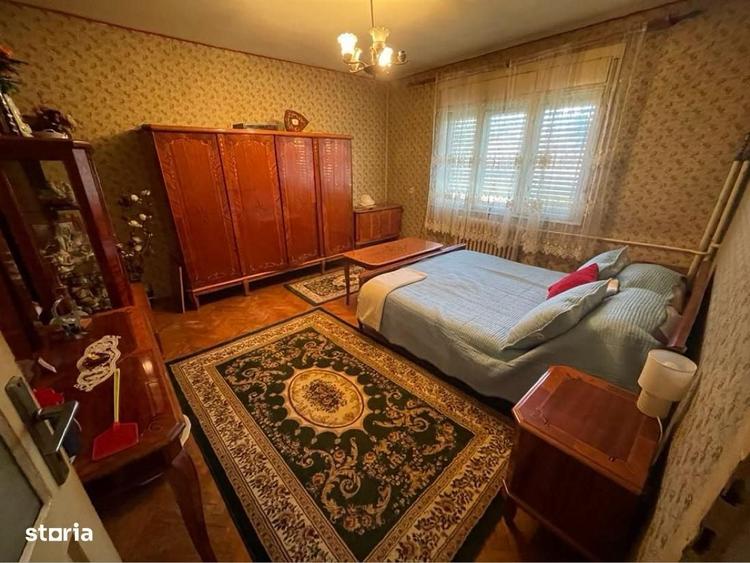 Casă cu 4 camere decomandat cu Teren 100 Mp în 14 Mai