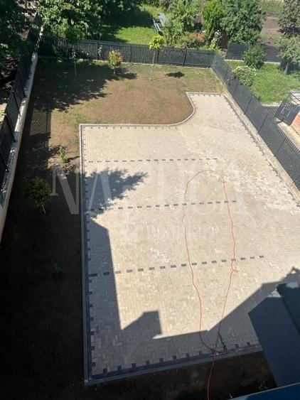 Apartament cu 4 camere semidecomandat în Andrei Mureșanu
