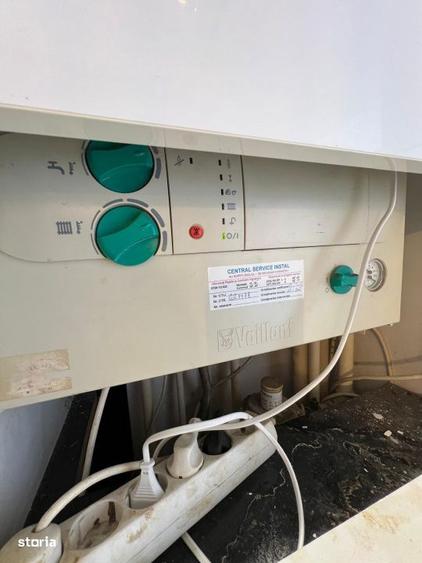 Apartament cu 3 camere semidecomandat, mobilat în Pantelimon