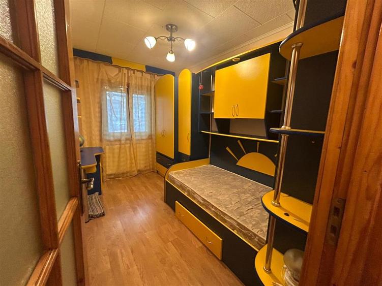 Apartament cu 3 camere decomandat, mobilat în Burdujeni