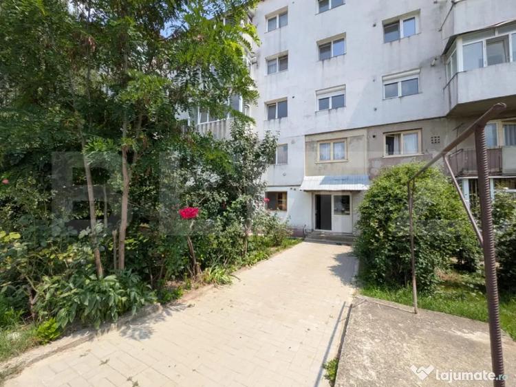 Apartament cu 2 camere semidecomandat în Central