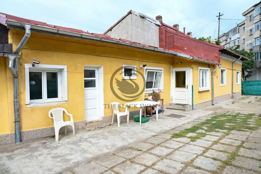 Casă individuală cu 3 camere cu Canalizare în Mihai Bravu