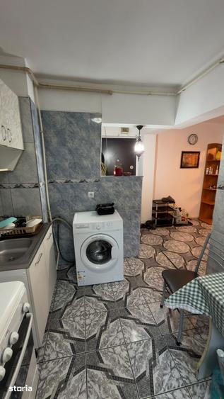 Apartament cu 2 camere în Micro 6