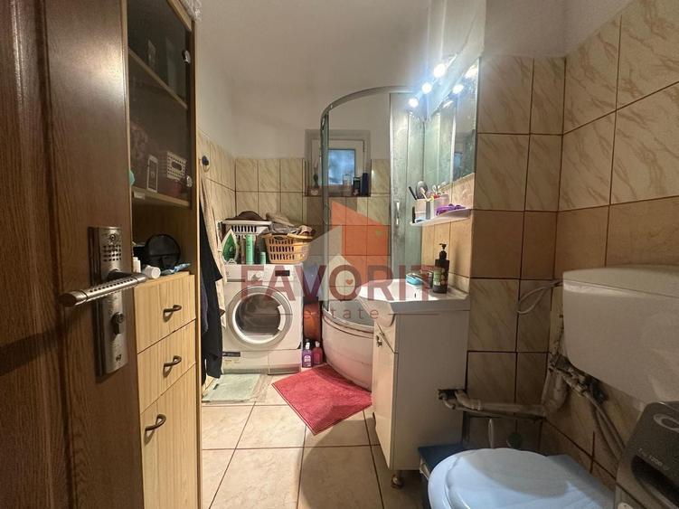 Apartament cu 4 camere decomandat, mobilat în Steaua