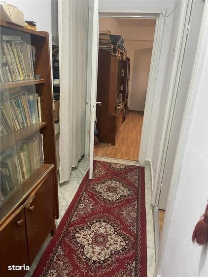 Apartament cu 3 camere nedecomandat în Gară