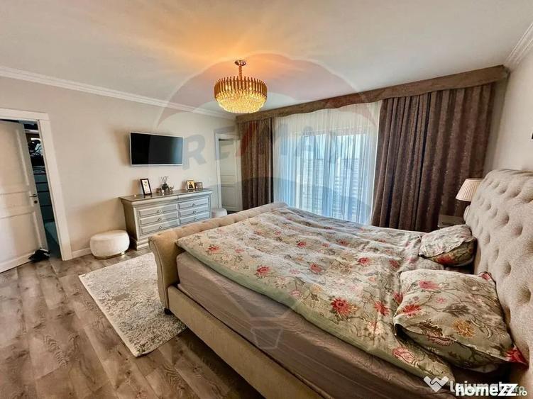 Casă cu 7 camere cu Teren 960 Mp în Vânători