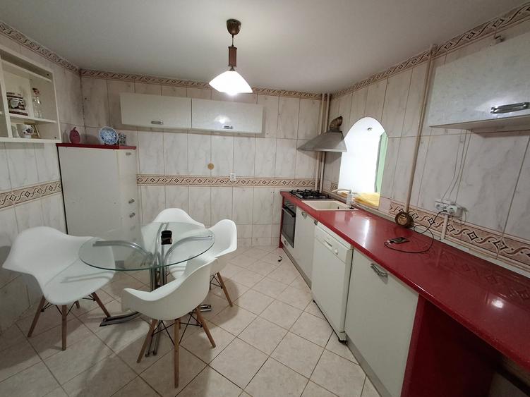 Apartament cu 2 camere semidecomandat în Obor