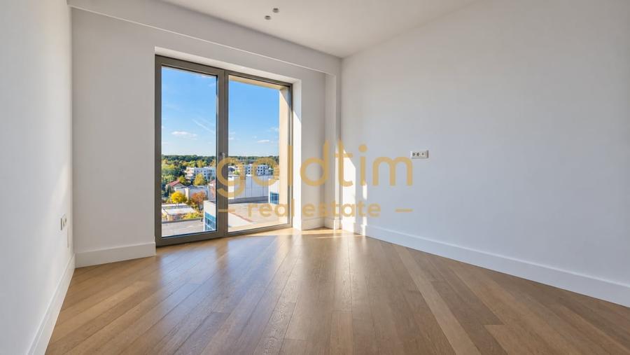Apartament cu 4 camere semidecomandat, mobilat în Iancu Nicolae