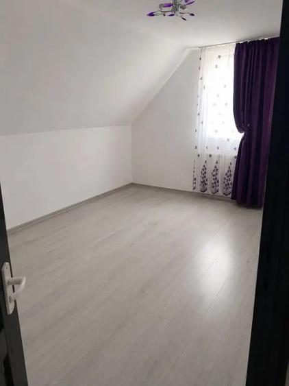 Casă cu 3 camere în Lunca de Jos