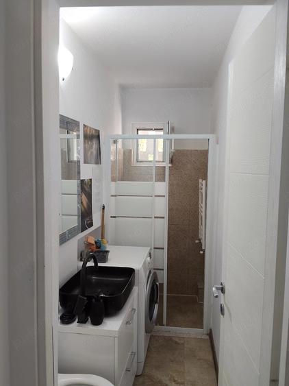 Garsonieră decomandată în Central