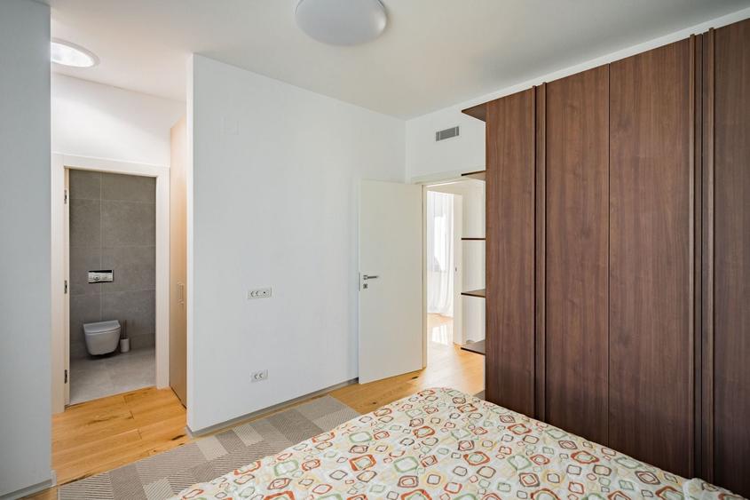 Vila cu 4 camere mobilata complet in Amber Forest - 4