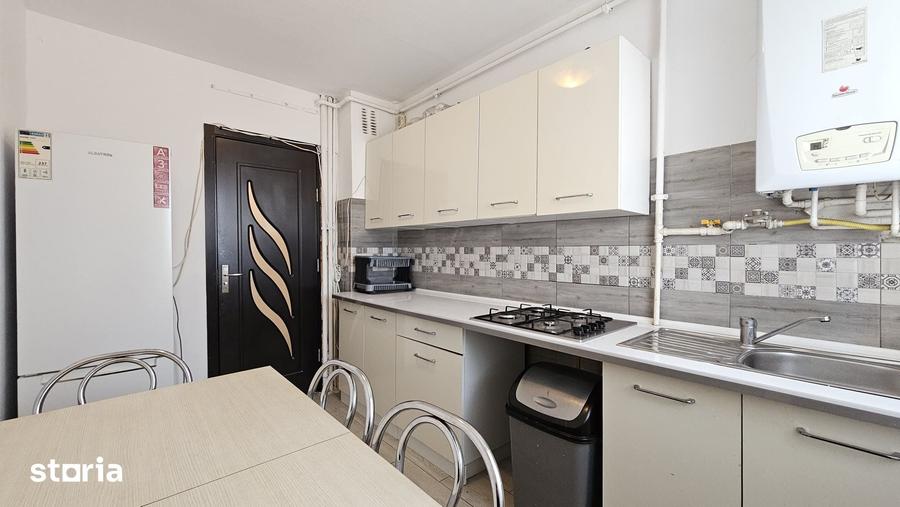 Apartament cu 2 camere semidecomandat în Tractorul