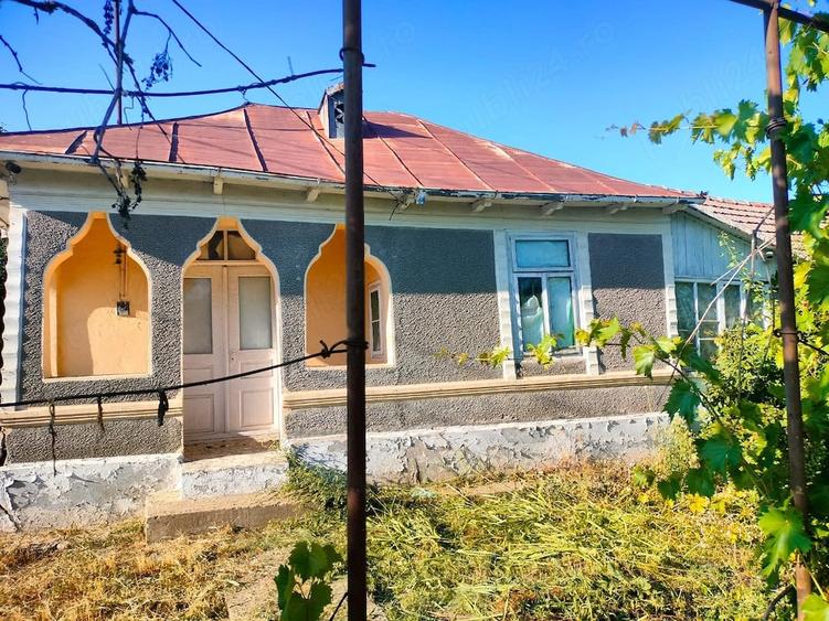 Casă cu Teren 887 Mp în Padina