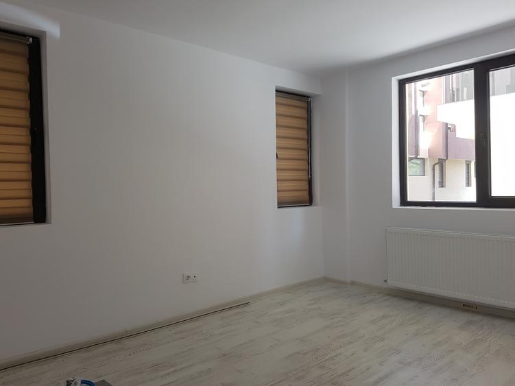 Apartament cu 2 camere decomandat în Odăi