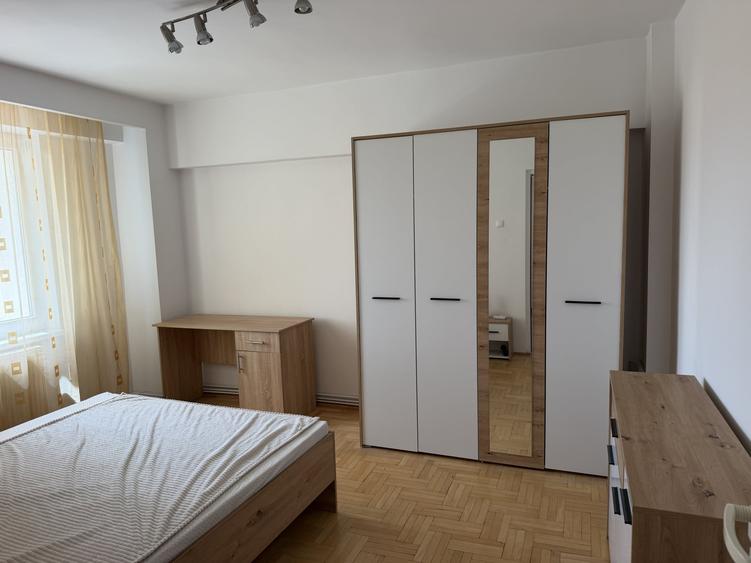 Apartament cu 2 camere decomandat, mobilat în Mihai Viteazul