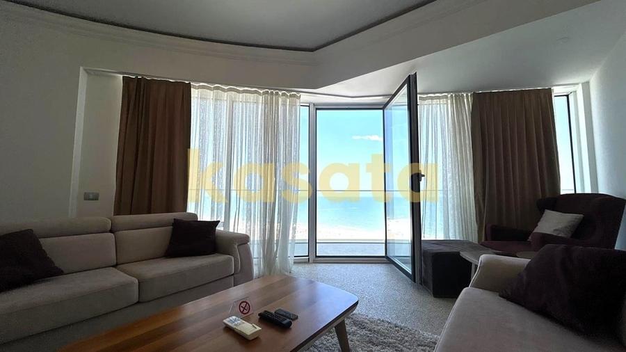 Apartament cu 3 camere decomandat în Nord