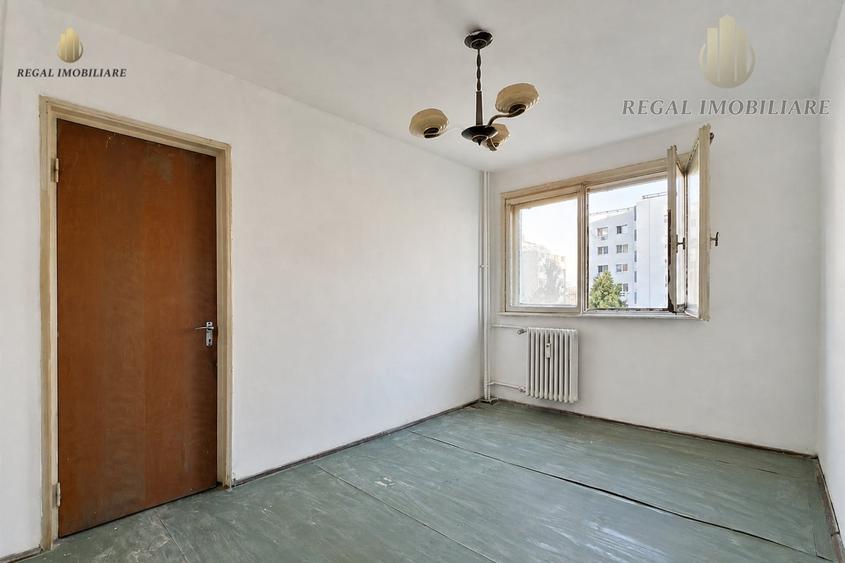 Apartament cu 3 camere decomandat în Drumul Taberei