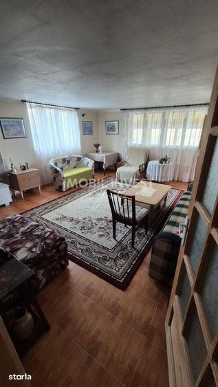 Casă cu 5 camere cu Teren 2300 Mp în Central