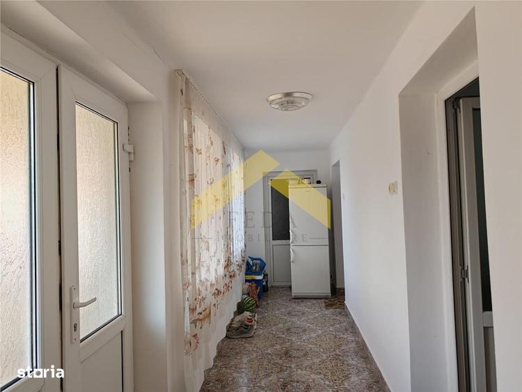 Casă cu 3 camere în Cuiaș