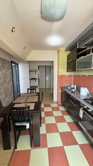 Apartament cu 2 camere decomandat în Republicii